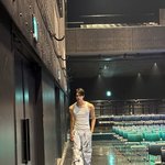 얘는 안 유명한<b>데</b> 잘생김