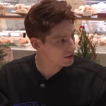 <b>빵</b>에 김치 들어간다고 생각해 봐!