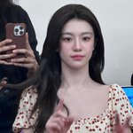 [모두드루와] 고윤정 vs 우주소녀 <b>보나</b>