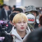 그냥 목에도 <b>화장</b> 해