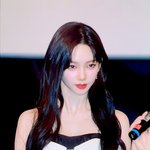 공쥬 같았던 에스파 카리나 오늘 <b>플뷰</b>