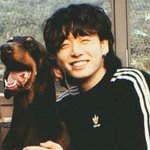 방탄 정국 반려견 밤이 인스타 사진