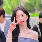 오늘 카리나 싱크로유 착장