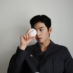 [댓글부탁해] 오늘 자 차은우 인스타그램 업로드.jpg (<b>feat</b>....