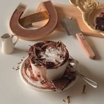 여기 당 충전 음료 <b>대령</b>이요