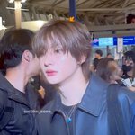 앤톤 <b>머리색</b> 뭘까