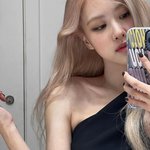 헤어진 다음날에 여사친이랑 같이다니는거 <b>예의</b> 없는행동이지?