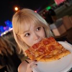 르세라핌 김채원, 일상사진 올렸을 뿐인데…'코첼라 소환' 난리 [엑's...