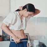 제니 <b>허리</b> 왤케 이쁨?????