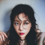 <b>각자</b> 다 다른 이유로 인형 같으심