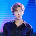 방탄 lotte family concert 2018 <b>알엠</b>