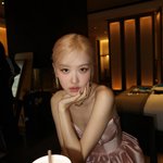 <b>로제</b> ㄹㅇ 공주님같아
