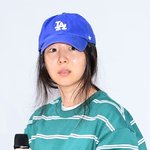 <b>FT</b> "민희진 가부장제에 '맞다이'…韓 젊은 여성 사로잡아"