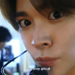 눈 진짜 ㅈㄴ <b>크다</b>