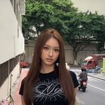 이 사람 <b>영상</b>으로 처음봄