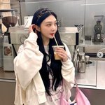 크러쉬 여자친구 레드벨벳 조이, 세상 뚜렷한 이목구비..옆태가 조각이네