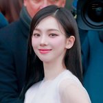 <b>진지</b>하게 너무 예쁘다고 생각해