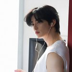 너 눈 그렇게 뜨면 불법인 거 <b>몰라</b>?!