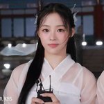 민지 <b>한복</b> 미쳤다