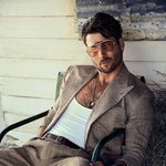 글렌 파월 - <b>베니티</b> 페어 화보