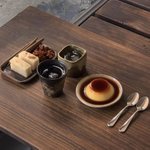 디저트도 <b>정갈</b>하게 먹는 거 좋아해요