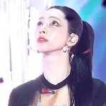 아니 카리나 눈 <b>크기</b> 뭐임??