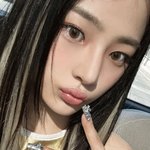 [댓글부탁해] 민지 코 성형으로 가능할텐데 티많이날까?