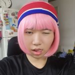 솔직히 얘보다 핑크머리 잘어울리는 사람 없을듯