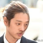 [단독] '성범죄자' 정준영, 음악 활동 복귀 움직임 포착