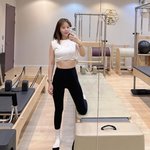 [댓글부탁해] 신지, <b>탄탄</b>한 복근..필라테스로 가꾼 몸매