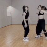 헐 르세라핌도 뉴진스 <b>안무</b> 따라했어?