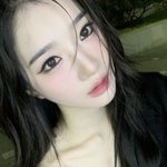 김유연 이 <b>화장</b>