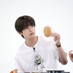 방탄 뷔 <b>달방</b> 96화 비하인드 포토