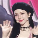 오늘 카리나 ㅈㄴ예쁜데