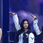 오늘자 아카<b>라카</b> 카리나 폰카짤