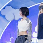 하니는 허리까지 이쁘구낭