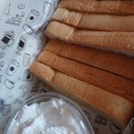 <b>식빵</b>에 생크림은 진짜 개고트다