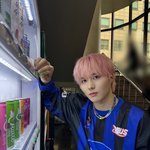 [댓글부탁해] 핑크 머리 잘 어울리는 남돌 또 누구 있어 ?