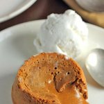 <b>캐러멜</b> 흘러내리는 폼 미쳤다