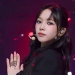 오늘자 아마겟돈 카리나 닝닝 <b>엔딩jpg</b>