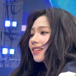 카리나 <b>아카라</b>카 얼빡