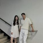 와 수지