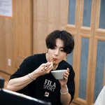 달려라 방탄 103화 비하인드<b>컷</b> 정국