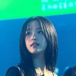 민지 <b>데뷔</b>때 <b>폼</b> 나옴