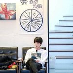 방탄 56화 비하인드 포토 진 (<b>알엠</b> 진 슈가 제이홉 지민 뷔 정국...