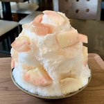 날도 더워지는데 당장 <b>빙수</b> 앞으로