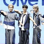 첫 국내 쇼케이스 개최한 웨이션브이