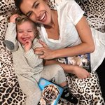 <b>레아</b> 얼굴 공개한 이리나 샤크 인스타