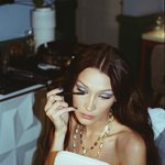 내가 좋아하는 본업하는 <b>벨라</b> 하디드 짤.jpg