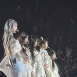 아이브 월드투어 <b>의상</b> 뭔가